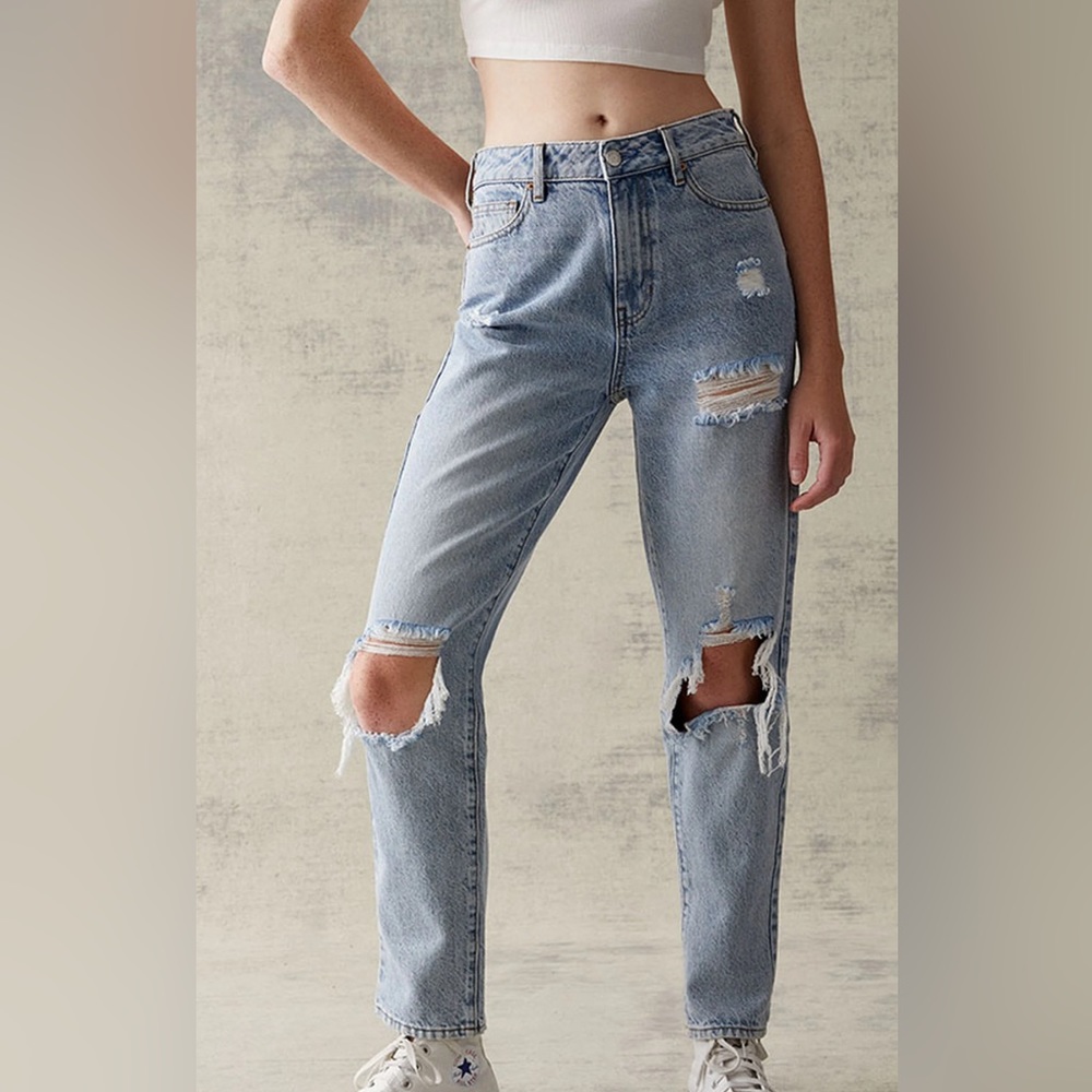 Pacsun distressed light wash jeans